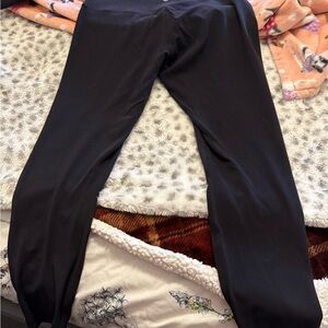 Black lululemon leggings